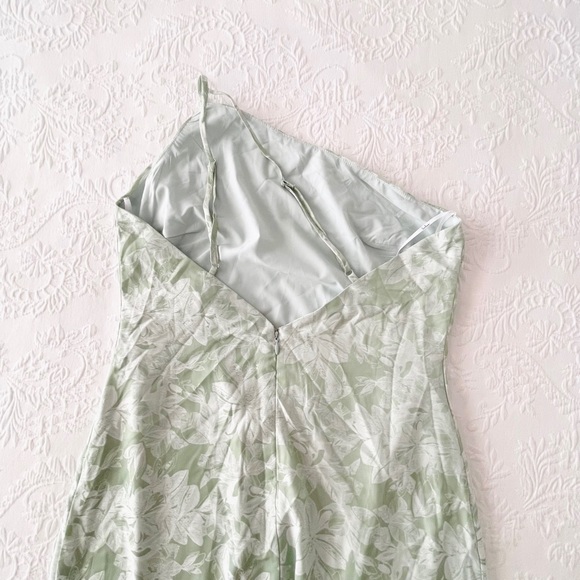 NWOT Lulus Sweet and Stylish Green Floral Jacquard One-Shoulder Midi Dress - Picture 5 of 9